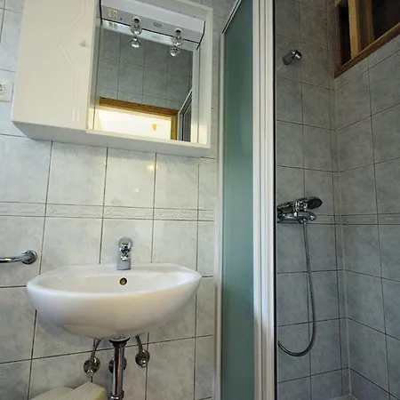 Ab Adria Ровинь