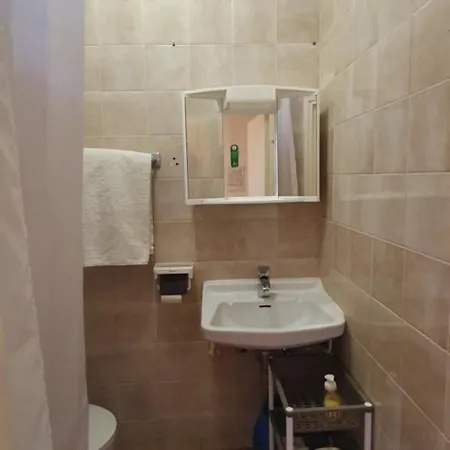 בית הארחה Ab Adria רוביני
